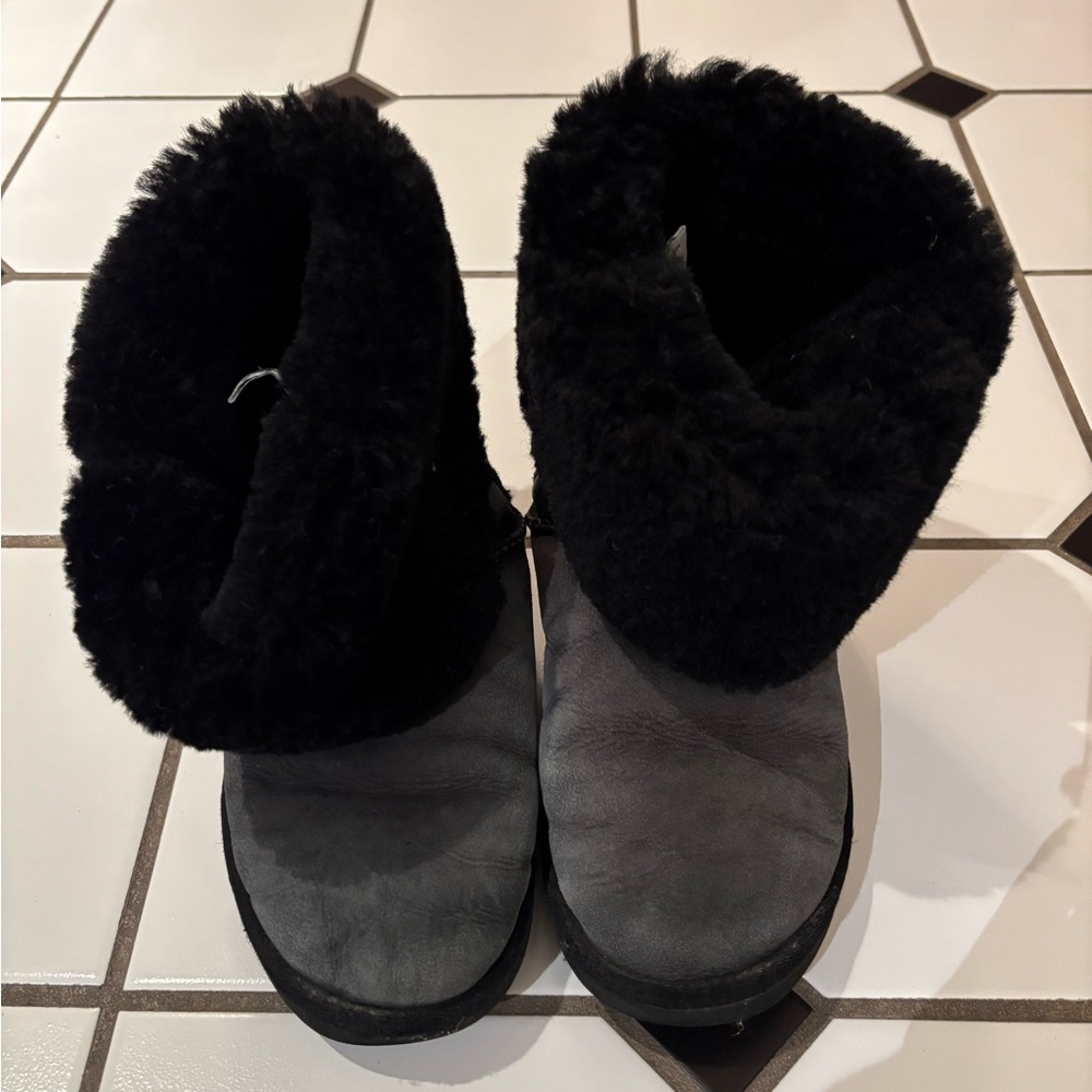 TALL UGG BLACK